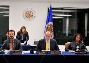 Comisionados durante el periodo de audiencias de octubre 2012